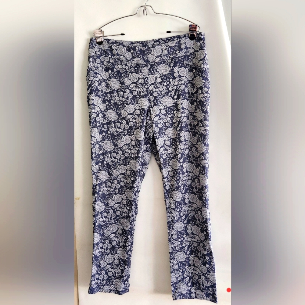 ALIA Floral Denim Blue & White Jeans Pull On Pants